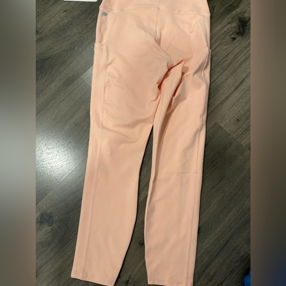 NEW Fabletics Oasis PureLuxe High Waisted 7/8 Leggings Peach/Orange Pink Size M - Picture 7 of 9